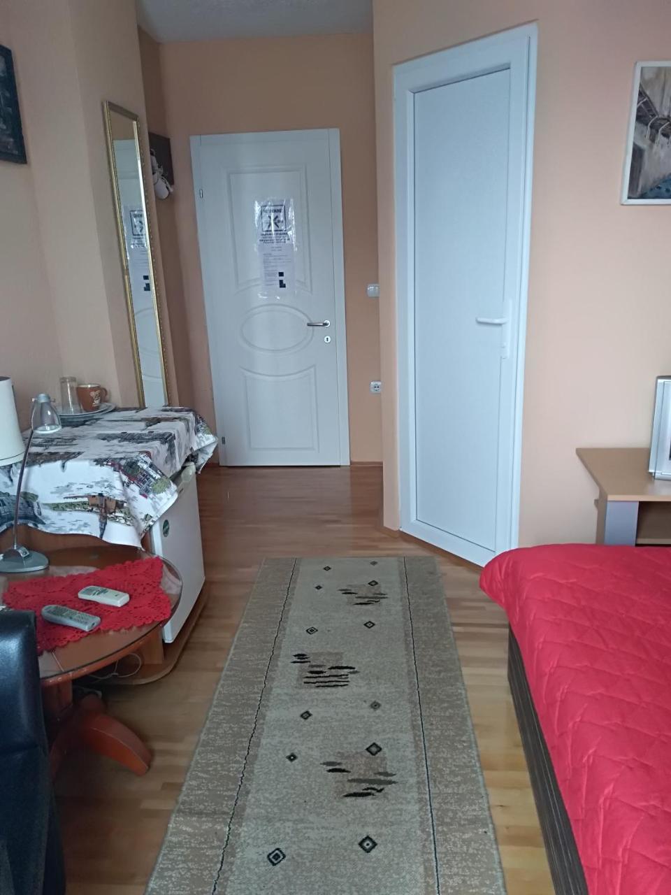 Appartamento Durmitor Kumanovo Esterno foto