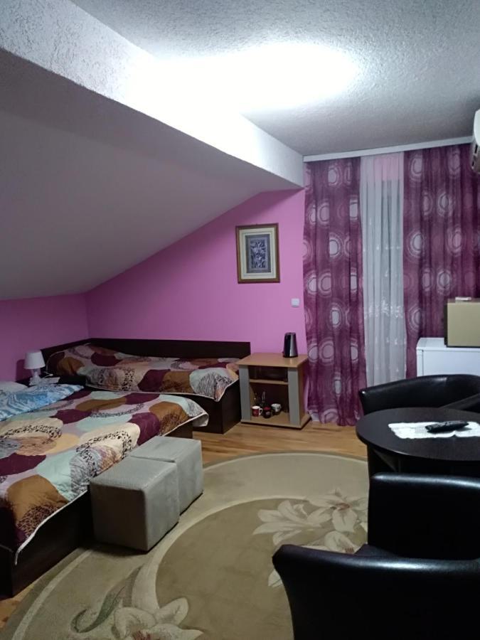 Appartamento Durmitor Kumanovo Esterno foto