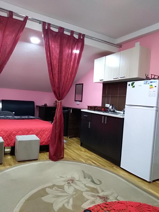Appartamento Durmitor Kumanovo Esterno foto